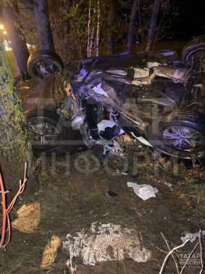 На территории Зеленодольского района Mazda 3 вылетела с дороги, есть пострадавшие